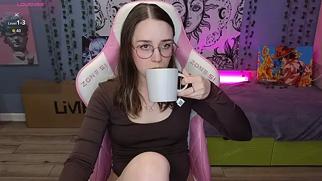 Sweet frosti online show from September 10, 2025, 3:38 am