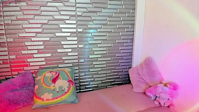 issagarcia online show from February 27, 2025, 2:10 pm