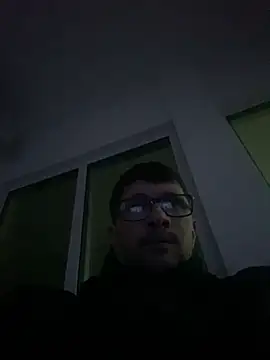 Juliano2289 online show from July 11, 2026, 6:19 pm
