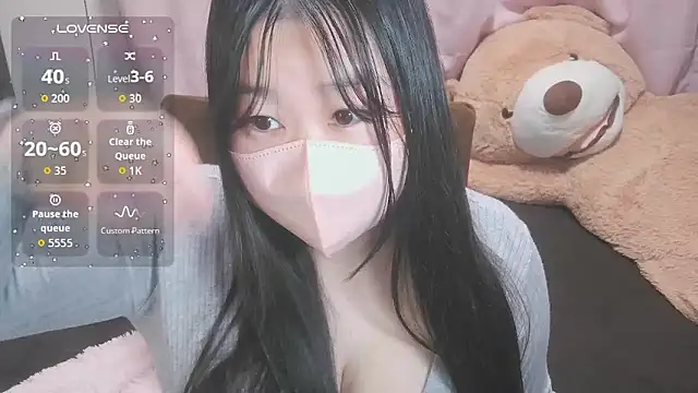 Snapshot of yuinyan3150 chatting on November 16, 2025, 7:40 pm yuinyan3150 online show from November 16, 2025, 7:40 pm