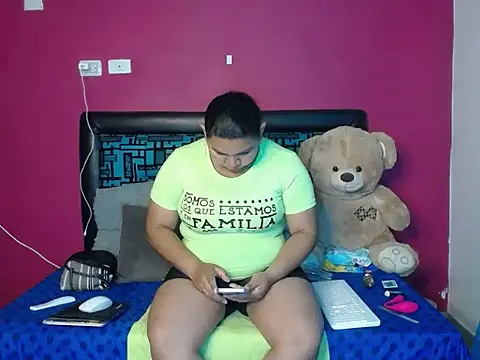 karolhot916 online show from September 30, 2025, 12:27 am