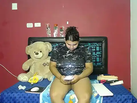 Snapshot of karolhot916 chatting on March 2, 2026, 9:44 pm karolhot916 online show from March 2, 2026, 9:44 pm