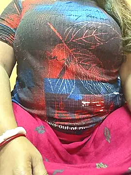 CUTE SOPHIA- online show from December 17, 2025, 5:12 am