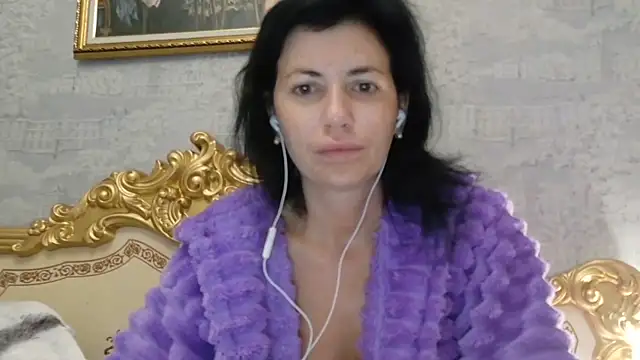 StunnigArt online show from June 17, 2026, 1:16 am