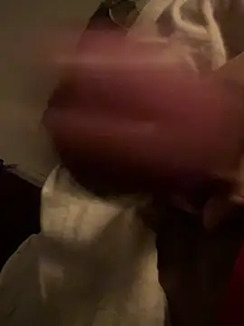 Jlaureanob online show from February 4, 2026, 9:32 pm