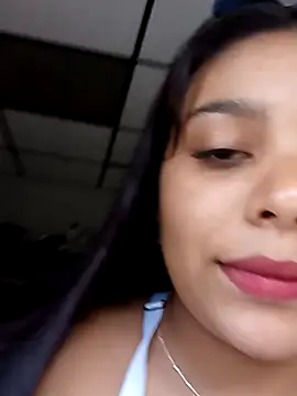 stefanie010 online show from January 14, 2025, 8:37 pm