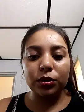 Snapshot of stefanie010 chatting on March 3, 2026, 5:09 pm stefanie010 online show from March 3, 2026, 5:09 pm