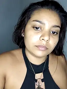 Snapshot of stefanie010 chatting on February 6, 2026, 7:32 pm stefanie010 online show from February 6, 2026, 7:32 pm