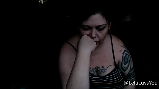Snapshot of LeluLuvsYou chatting on February 20, 2026, 8:55 pm LeluLuvsYou online show from February 20, 2026, 8:55 pm