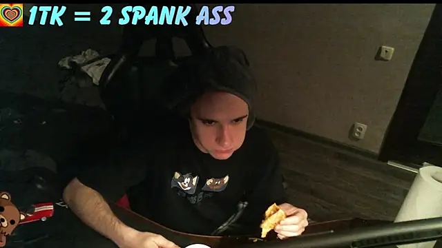 izilizi 23 online show from October 6, 2025, 6:41 pm