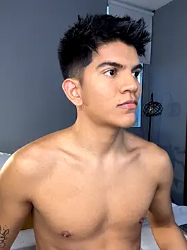 santiago 01 online show from October 1, 2025, 10:46 pm