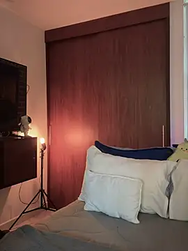 santiago 01 online show from March 15, 2025, 12:56 pm