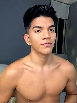 santiago 01 online show from September 26, 2025, 1:12 am