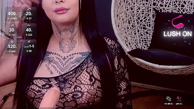 DeniSalome online show from February 12, 2025, 1:27 pm