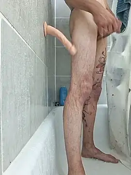 chillmfrs online show from October 15, 2025, 5:28 am