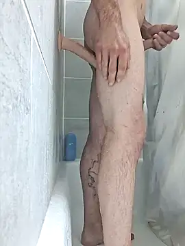 chillmfrs online show from November 4, 2025, 6:17 am