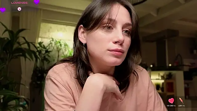 moon deity  online show from December 12, 2024, 2:11 pm