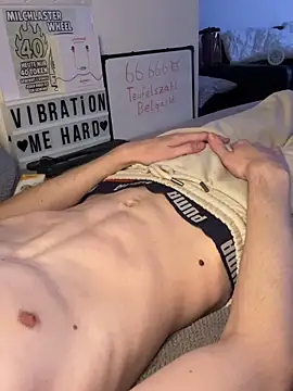 secret dream415 online show from September 15, 2025, 7:03 pm