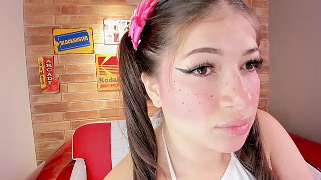 miss  pamela online show from September 17, 2025, 11:45 am