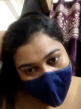 indianlisa5 online show from June 15, 2026, 8:19 pm