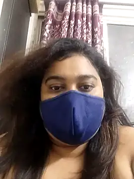 indianlisa5 online show from August 7, 2026, 9:32 pm