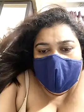 indianlisa5 online show from June 19, 2026, 7:52 pm