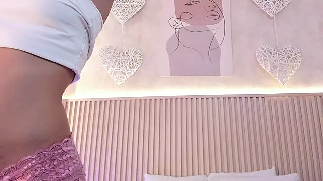 daiana curly online show from October 25, 2025, 7:47 pm