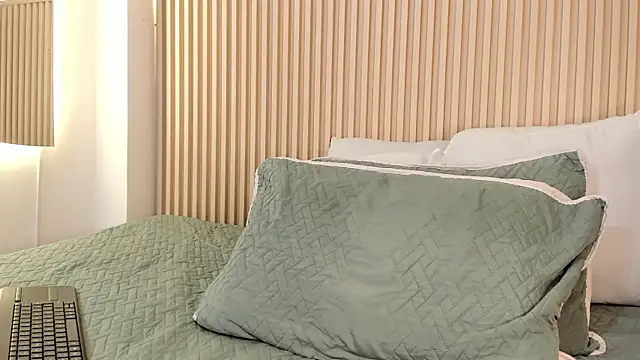 Snapshot of daiana_curly chatting on March 13, 2026, 8:58 pm daiana curly online show from March 13, 2026, 8:58 pm