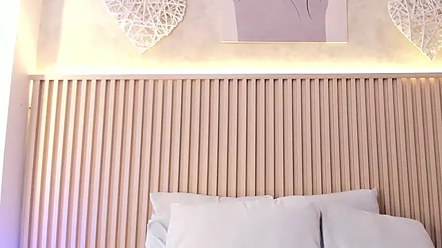 Snapshot of daiana_curly chatting on March 21, 2026, 8:24 pm daiana curly online show from March 21, 2026, 8:24 pm