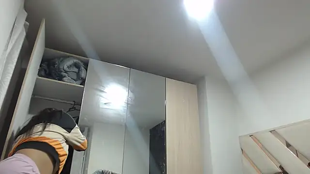 fairylatin222 online show from October 28, 2025, 10:25 am