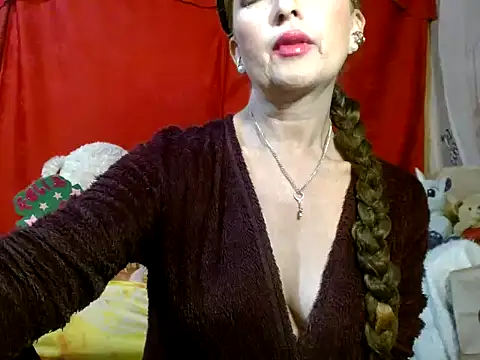 hottieperla online show from May 30, 2026, 6:02 pm