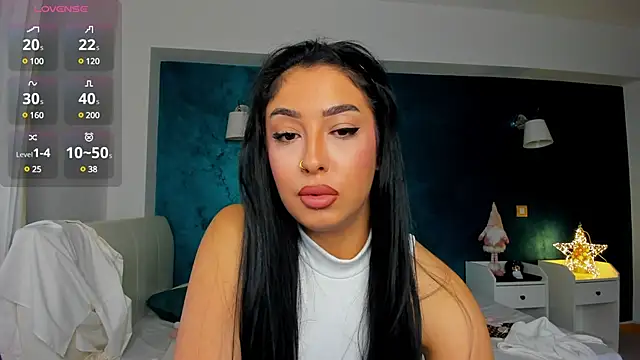 Awesome Jolie online show from March 18, 2025, 6:50 am