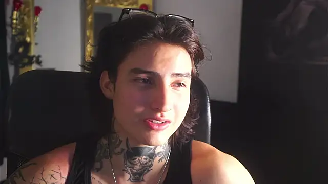 dantecoppolaa  online show from March 12, 2025, 11:01 pm