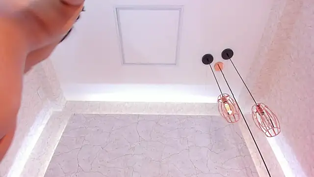 aprilalen online show from March 22, 2025, 1:19 pm