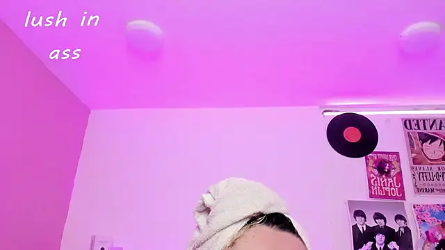 Snapshot of Sachi_Meow chatting on February 17, 2026, 7:22 pm Sachi Meow online show from February 17, 2026, 7:22 pm