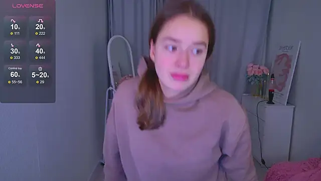 Snapshot of LovelyJessie chatting on January 13, 2026, 1:37 pm LovelyJessie online show from January 13, 2026, 1:37 pm