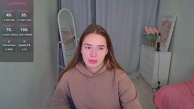 Snapshot of LovelyJessie chatting on January 14, 2026, 1:37 pm LovelyJessie online show from January 14, 2026, 1:37 pm