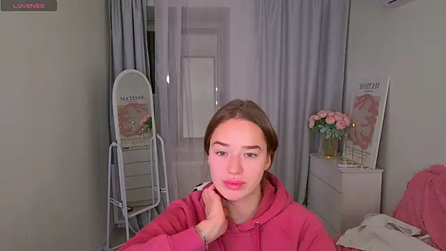 Snapshot of LovelyJessie chatting on November 20, 2025, 1:45 pm LovelyJessie online show from November 20, 2025, 1:45 pm