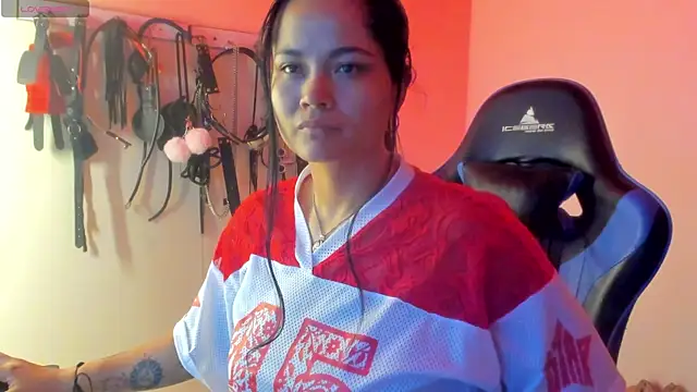 scarlet-kennedy98 online show from August 4, 2026, 7:40 pm
