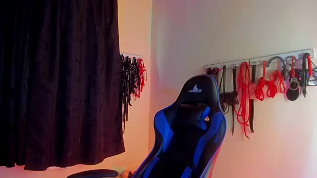 scarlet-kennedy98 online show from October 14, 2025, 10:09 pm