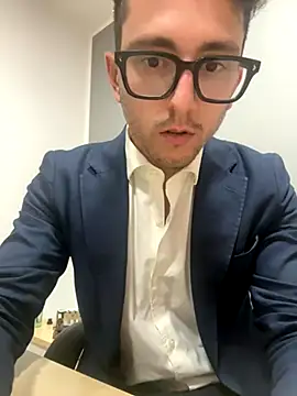 masterboss  online show from October 23, 2025, 11:53 am