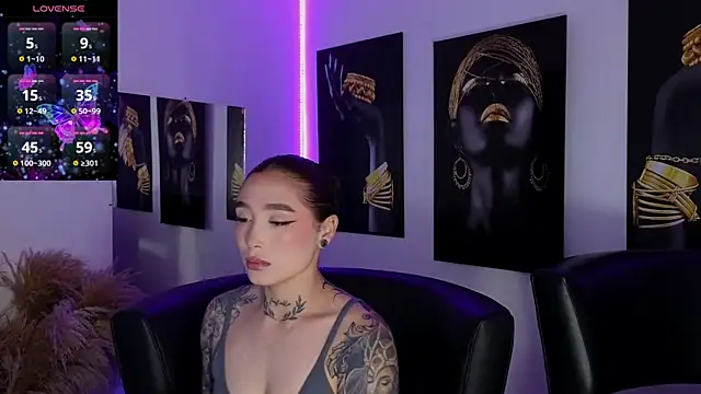  brenna hanson online show from April 30, 2026, 3:41 pm