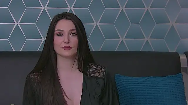 Snapshot of KassieWeins chatting on February 6, 2026, 7:32 pm KassieWeins online show from February 6, 2026, 7:32 pm