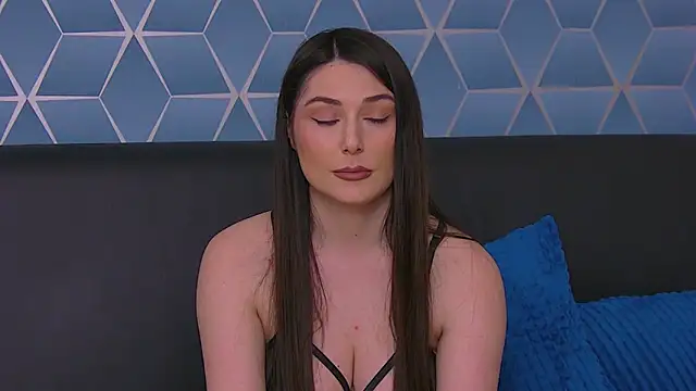 KassieWeins online show from April 29, 2026, 5:17 pm