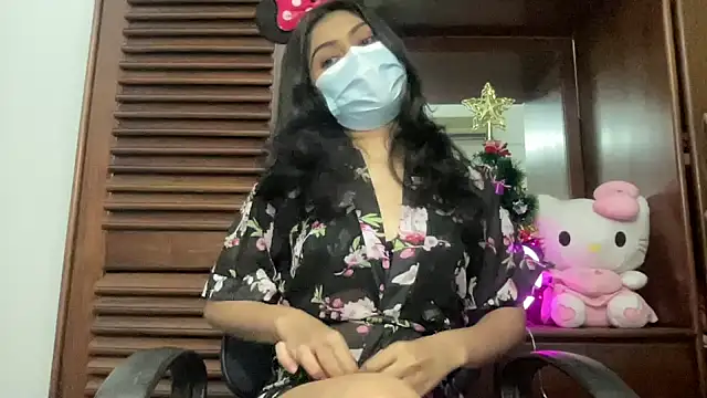 Princess Lily online show from December 5, 2024, 1:01 pm