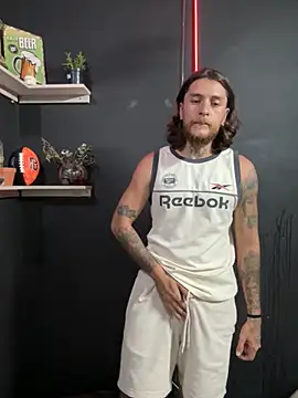 raymon616 online show from November 15, 2025, 11:31 pm