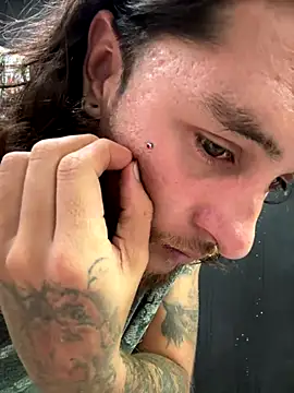 raymon616 online show from December 14, 2025, 9:42 pm