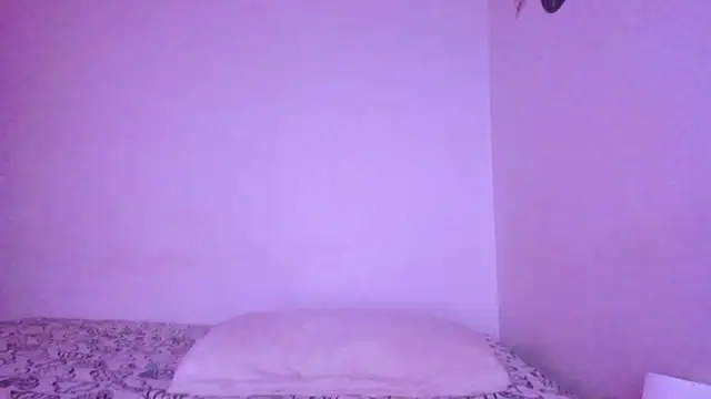 kimbaileys online show from September 25, 2025, 4:24 pm