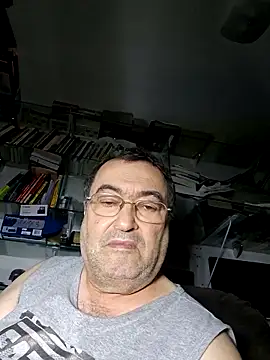 Snapshot of StiveMartin chatting on November 1, 2025, 7:08 pm StiveMartin online show from November 1, 2025, 7:08 pm