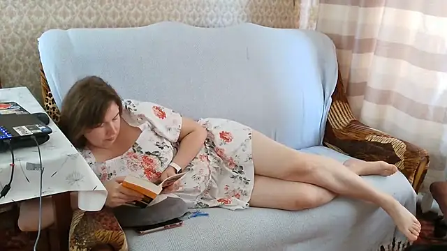 Snapshot of franceska_blue chatting on July 20, 2026, 10:39 am franceska blue online show from July 20, 2026, 10:39 am